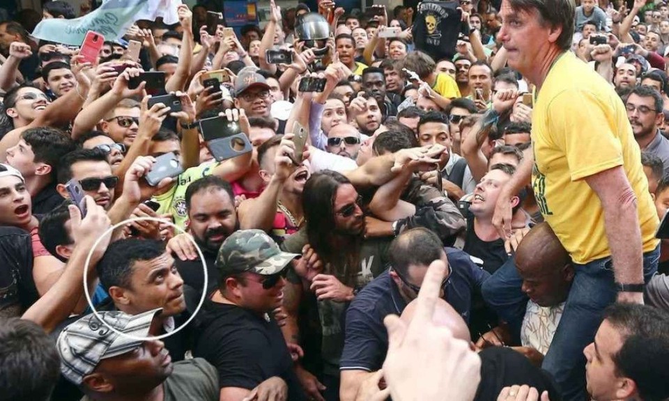 

Bolsonaro foi esfaqueado por Adlio durante a campanha presidencial de 2018, em Juiz de Fora (MG)
 (foto: Redes Sociais/Reproduo)