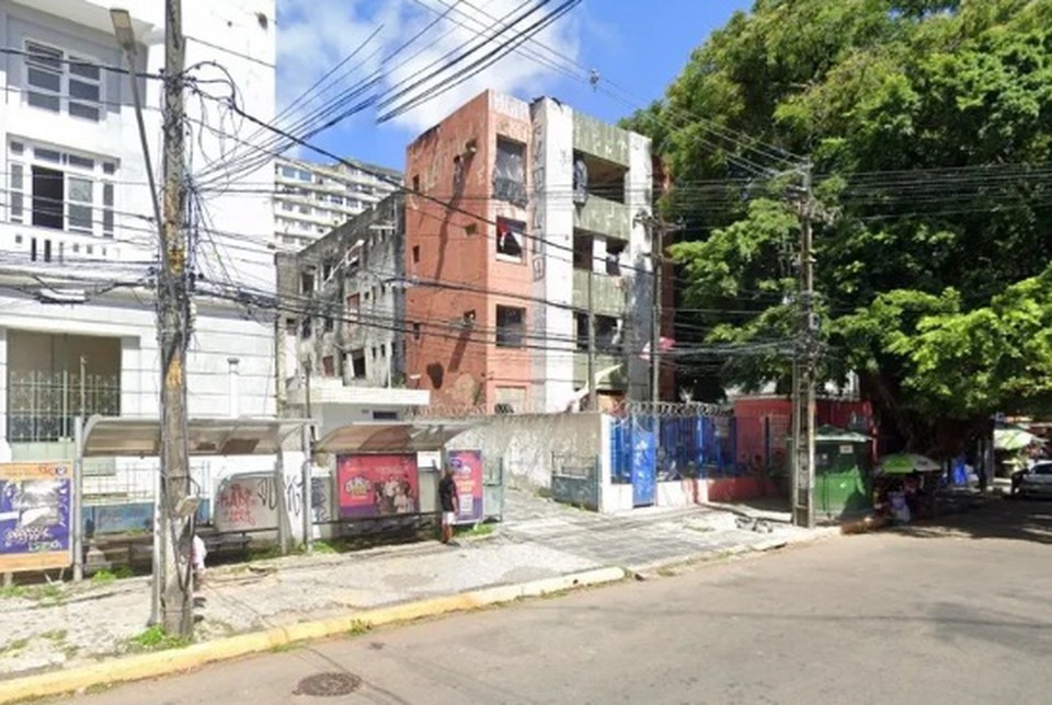 Prdio invadido fica no Recife  (Foto: Arquivo/DP)