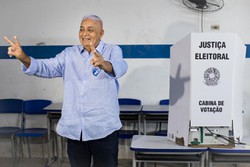 Ramos vence Matuto e  o novo prefeito de Paulista (Foto: Divulgao )