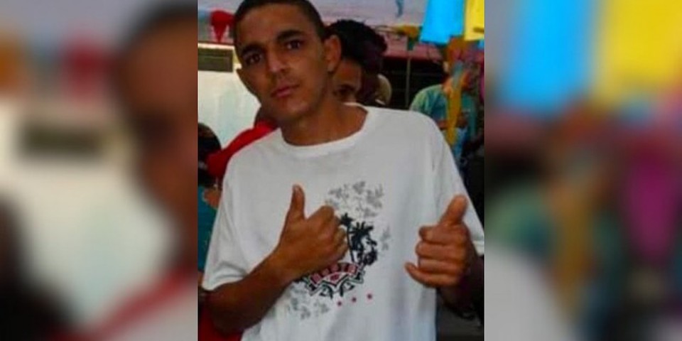 Marcos Laurindo morreu em 17 de maio de 2013 aps ser baleado por um policial militar (Foto: Reproduo/Redes sociais)
