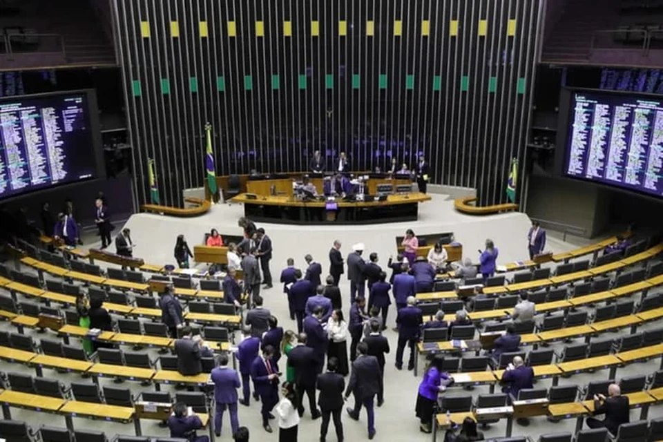 Projeto regulamenta impostos criados pela reforma tributria (foto: Mrio Agra / Cmara dos Deputados)