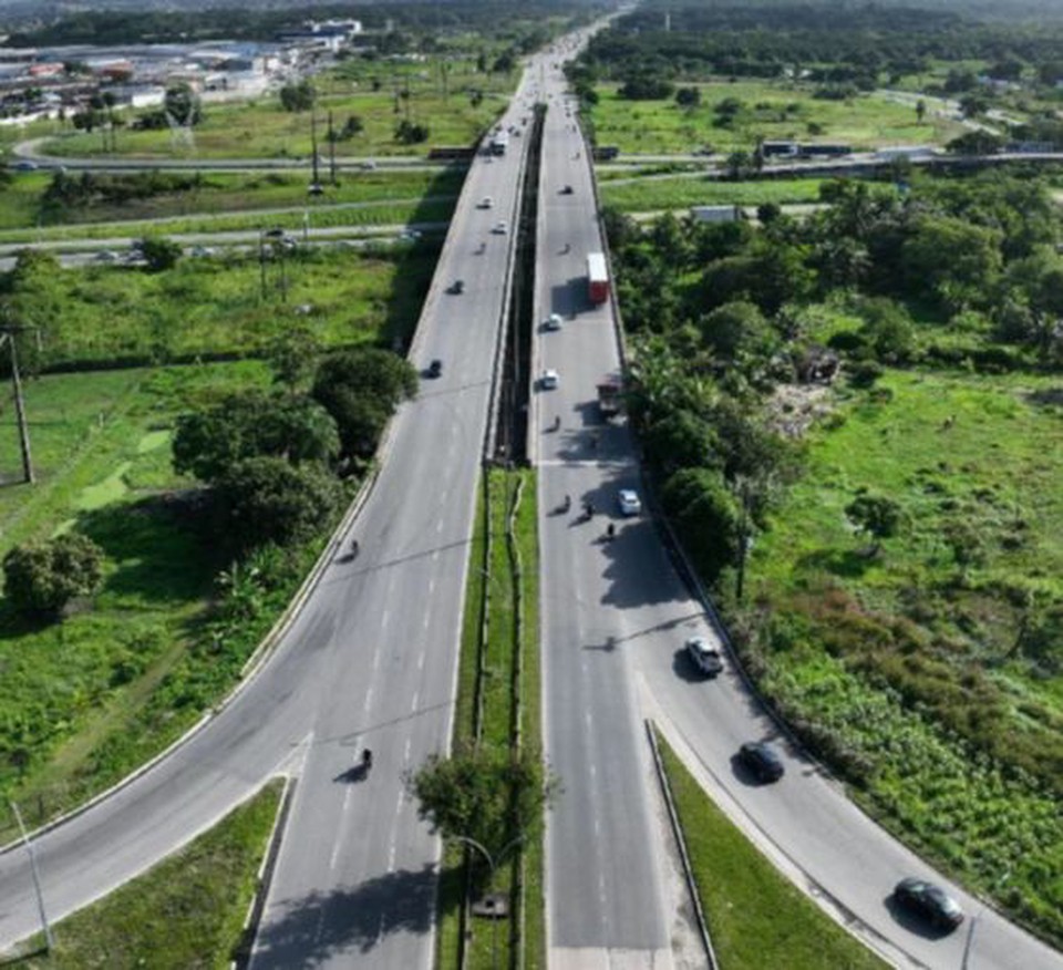 Triplicao da BR-232 est na mira  (Foto: Governo de Pernambuco )