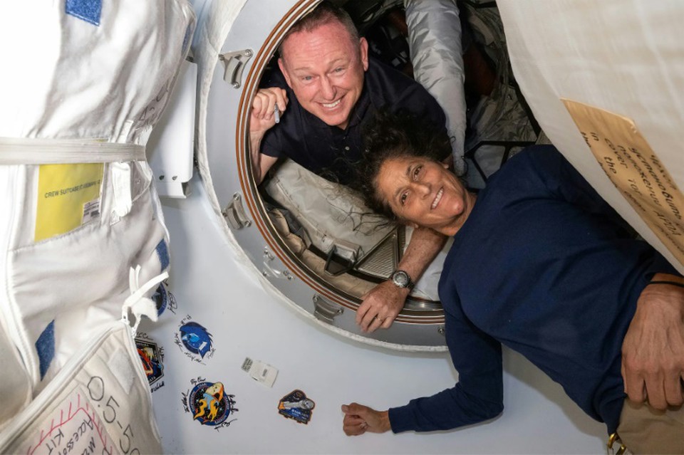 Barry "Butch" Wilmore e Sunita "Suni" Williams (foto: NASA/AFP/Arquivos)