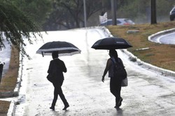 DF e seis estados esto em alerta amarelo para tempestade (foto: Minervino Jnior/CB/D.A.Press)