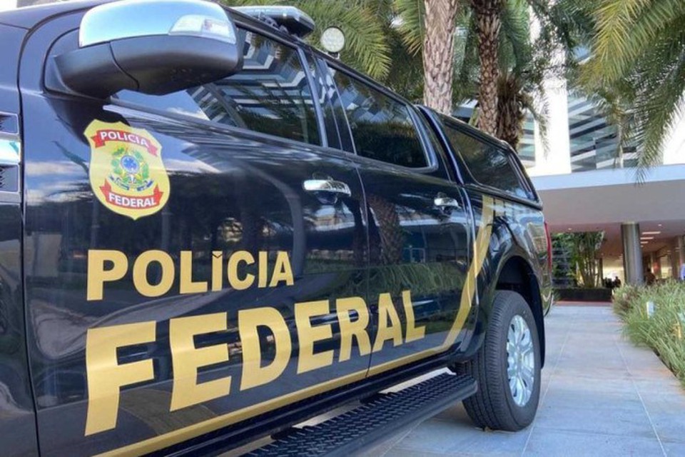 Sete policiais federais tiveram a suspenso imediata do exerccio das funes pblicas  (Crdito: PF/ divulgao)