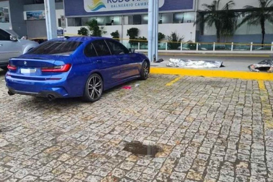 
O automvel teria sido customizado logo depois da compra, segundo informaes da polcia  (foto: Polcia Militar de Santa Catarina/Divulgao)