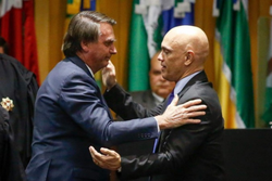 Jair Bolsonaro ir precisar que o STF autorize sua ida  posse de Donald Trump (Crdito: AFP)