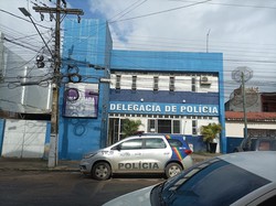 Mulher  morta aps tentar atear fogo em casa de companheiro, na Zona da Mata (Foto: Reproduo/Google Street View)