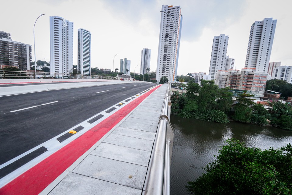 Ponte comeou a ser construda em 2021 (Foto: Sandy James/DP Foto )