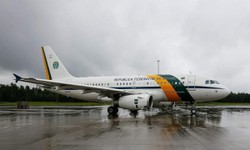 Avio presidencial brasileiro  um Airbus A319 com designao na FAB de VC1A, batizado oficialmente de Santos Dumont