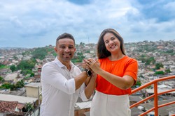 Chiquinho (Solidariedade) e Mirella Almeida (PSD), eleitos vice e prefeita de Olinda no ltimo domingo (27)