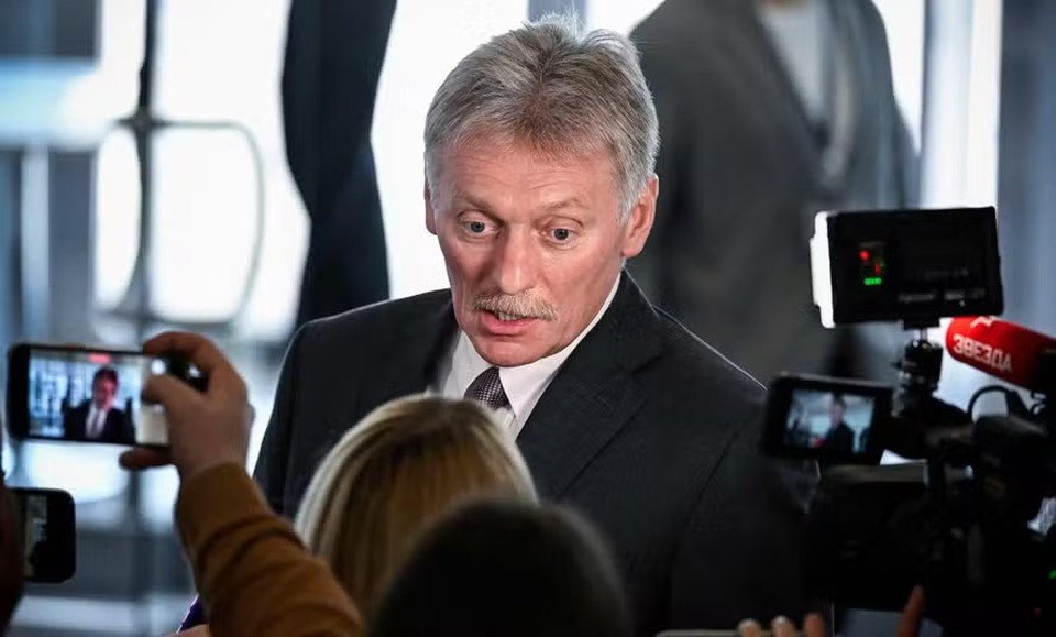 Porta-voz do Kremlin, Dmitri Peskov (foto: Alexander NEMENOV / AFP)