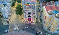  Linha de nibus que passa por reas histricas  ativada no Recife e Olinda   (Foto: Arquivo/DP)