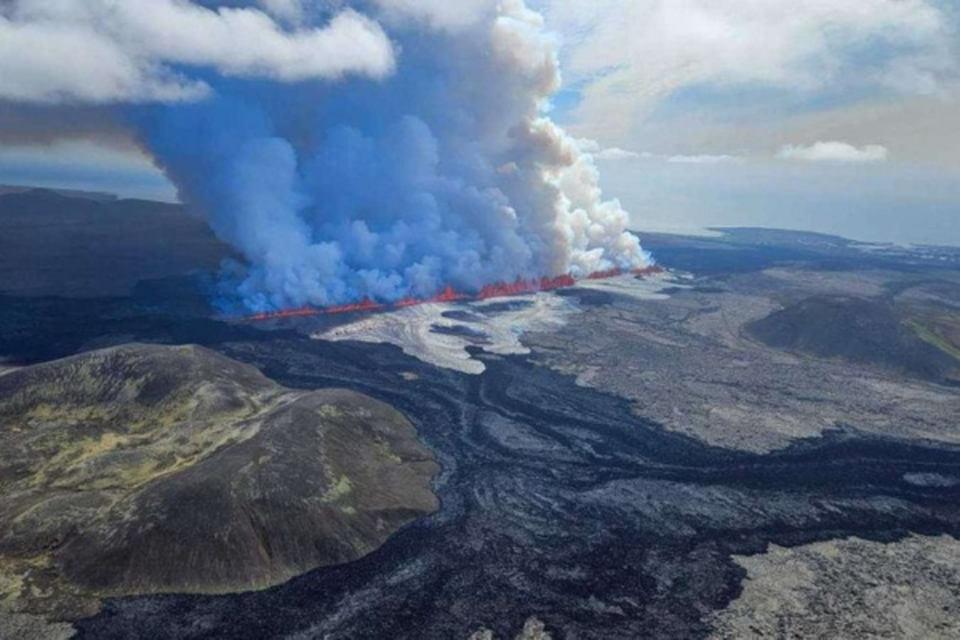 Nova erupo vulcnica na Islndia faz regio evacuar moradores  (Crdito: HANDOUT / Icelandic Coast Guard / AFP)