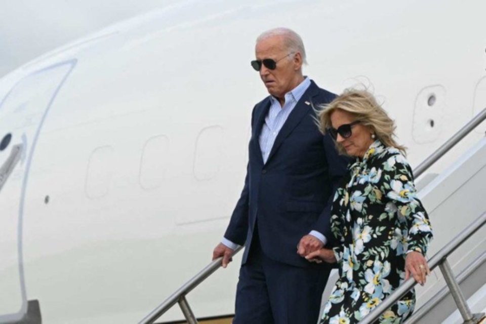 O presidente e a primeira-dama chegam em New Jersey, no sbado  (Crdito: AFP)
