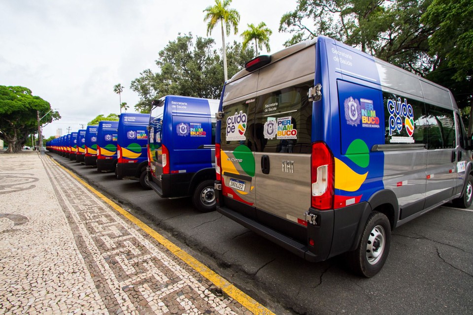 De acordo com a Secretaria de Sade, uma parte dos pacientes ser levada para as unidades de sade pelas 24 vans do Cuida PE (Foto: Divulgao)