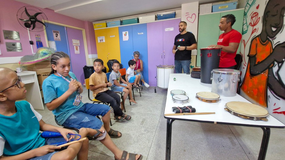 De Cara Com o Samba leva msica, alegria e conhecimento (Foto: Divulgao )