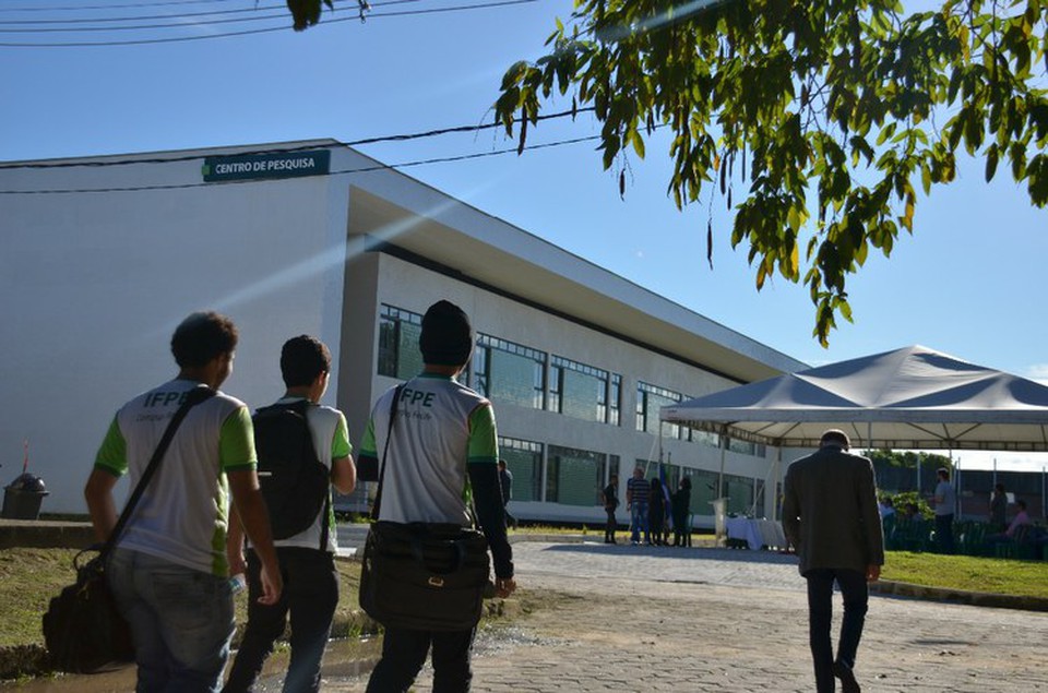 Esto previstas ainda palestras, jogos, minicursos, oficinas e feira de conhecimento. A parte cultural contar com palco aberto, concurso de poesia e Clube do Choro da UFPE (Foto: IFPE/Divulgao)