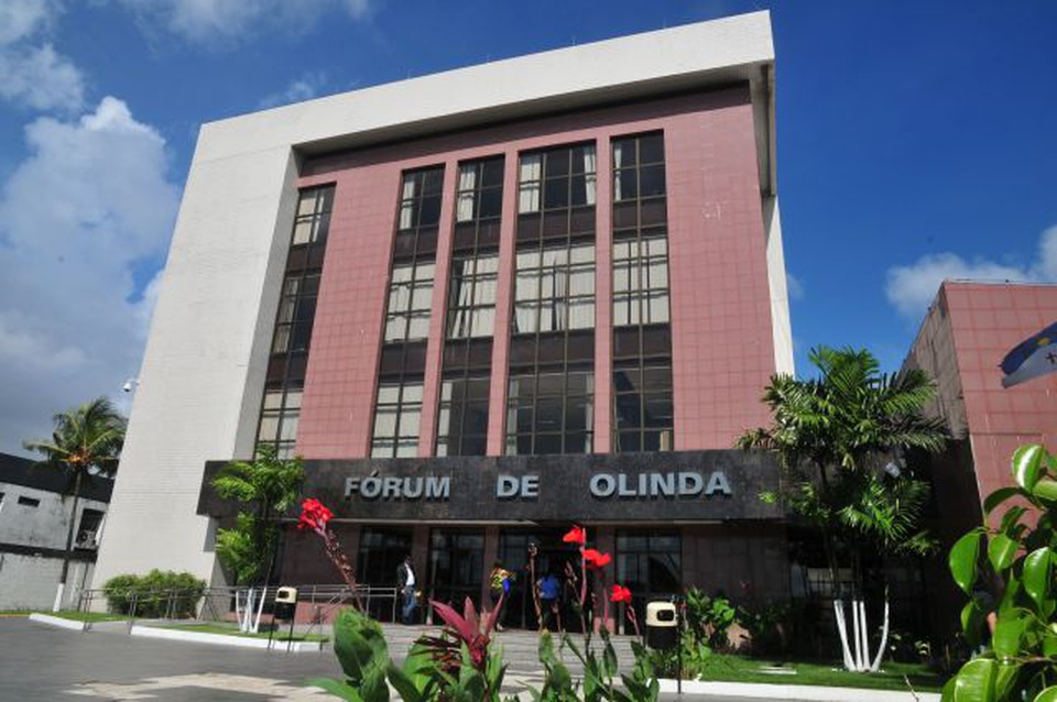 A priso do suspeito foi convertida em preventiva aps deciso em audincia de custdia, no Frum de Olinda, no Grande Recife  (Foto: Arquivo )