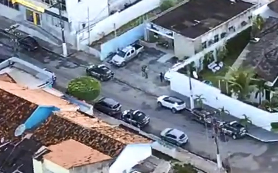 Policiais participam de operao no Estado  (Foto: Polcia Civill/Divulgao )