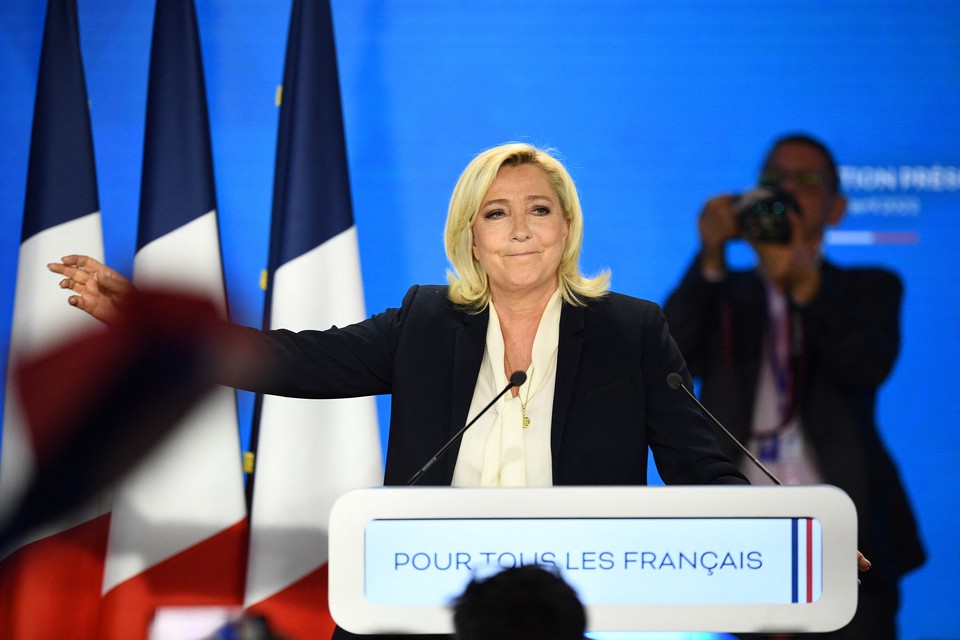 Marine Le Pen (Foto: CHRISTOPHE ARCHAMBAULT / AFP
)