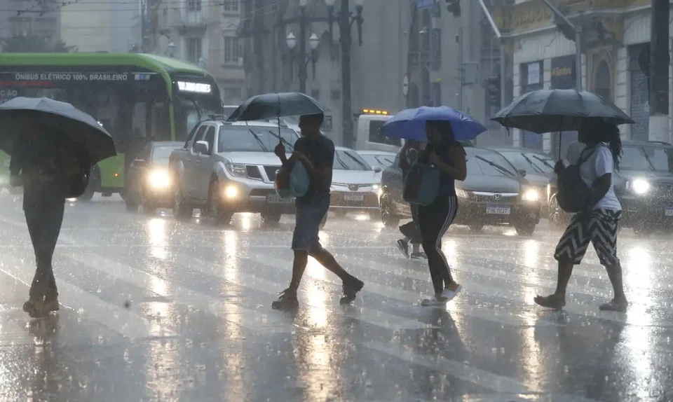 As maiores concentraes de chuva foram registradas nos bairros de Pinheiros e Butant (foto: Paulo Pinto/Agncia Brasil)