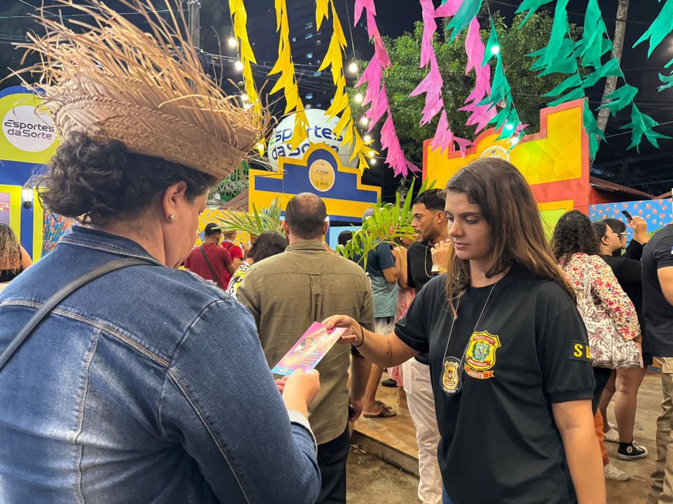 Polcia alerta para risco de importunao sexual nas festas  (Foto: SDS)