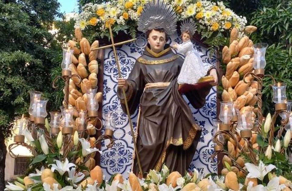 Tradicional procisso  realizada no Recife  (@conventosantoantoniorecife via Instagram
)