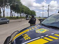 Feriado da Repblica: PRF deflagra operao  em BRs e alerta motoristas  (Foto: Arquivo)