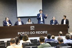 Leilo de terminais do Porto do Recife ser realizado no dia 21 de agosto (Foto: Divulgao)