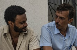 Jailson Silva (esq) e Pedro Wagner (dir) vivem dois irmos nordestinos no Rio de Janeiro