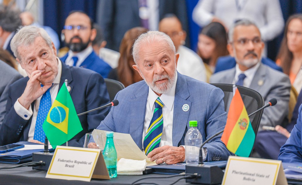 
Presidente da Repblica, Luiz Incio Lula da Silva, durante sesso Plenria da 8 Cpula da Celac em Kingstown, capital de So Vicente e Granadinas (foto: Ricardo Stuckert/PR)