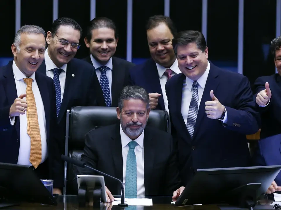 Votação aconteceu na noite desta sexta-feira (15) (foto: Lula Marques/Agência Brasil )