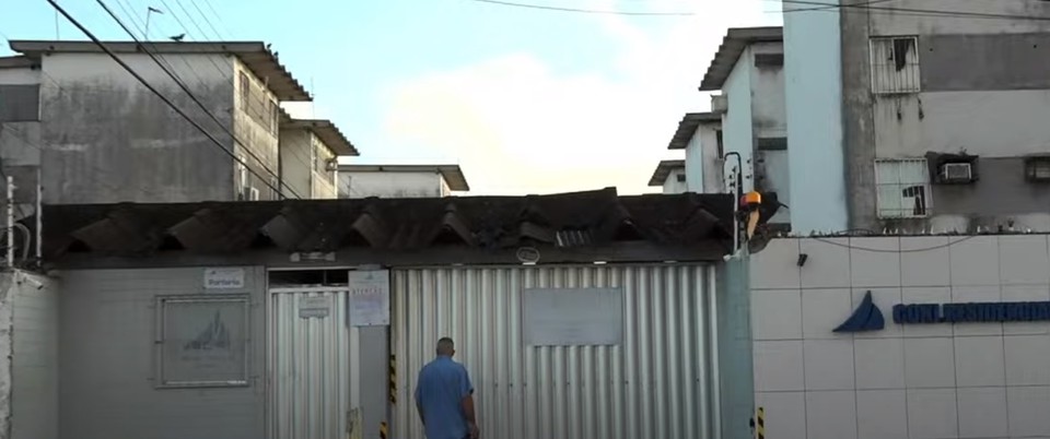 Crime aconteceu em conjunto residencial em Jaboato  (Foto: Redes Sociais)