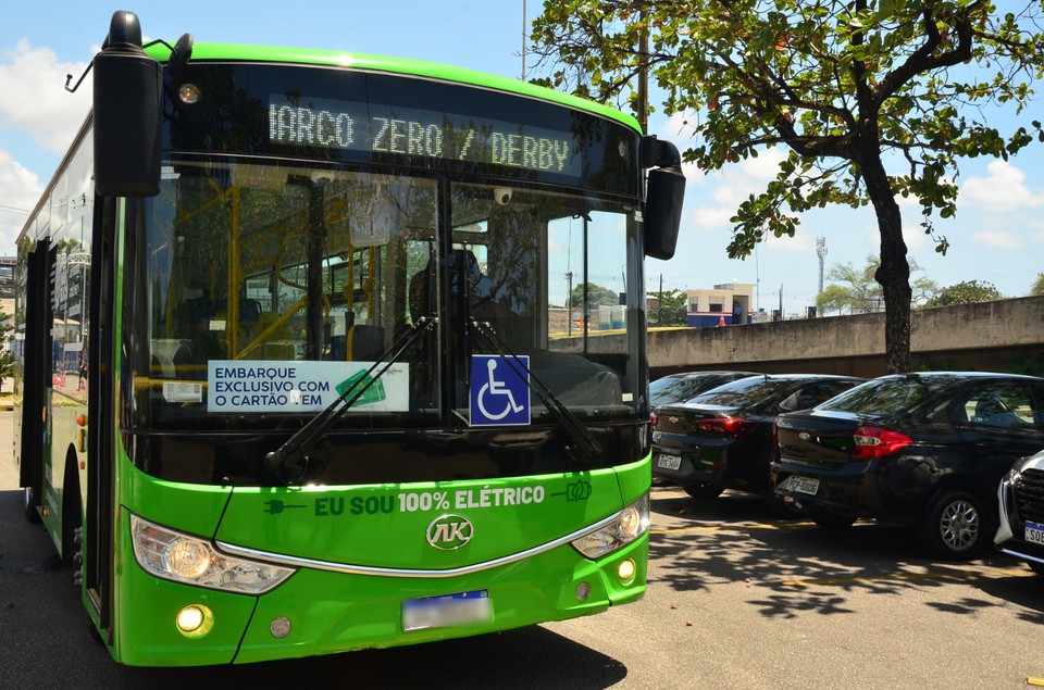 nibus eltrico est sendo testado  (Foto: Paulo Maciel/ Grande Recife Consrcio )