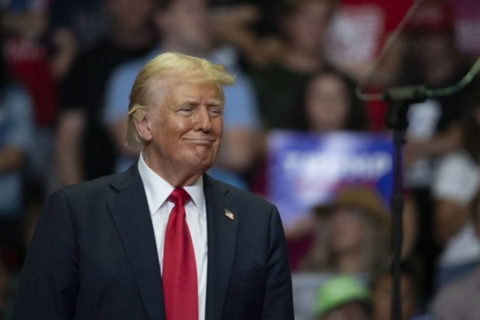 Donald Trump: ''Kamala deve se concentrar no que deveria ter feito nos ltimos quatro anos. No haver um terceiro debate'' (Crdito: Fotos: Bill Pugliano/Getty Images/AFP - Saul Loeb/AFP)