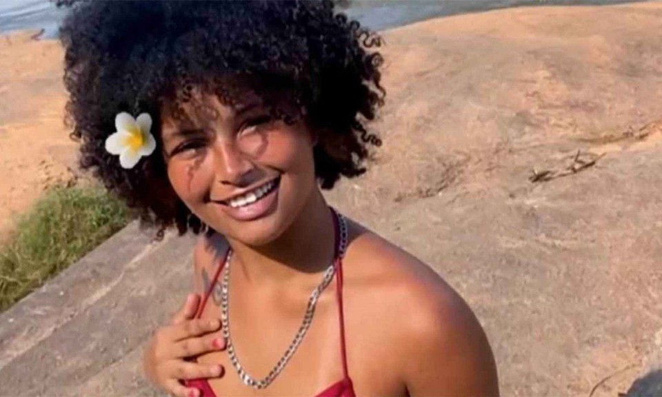 Thainara de 18 anos estava grvida de quatro meses e morreu defendendo o irmo de policiais (Foto: Reproduo/Redes Sociais
)