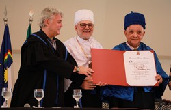 Maestro Duda recebe o ttulo de Doutor Honoris Causa pela UFPE (Divulgao)