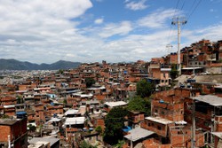 Favelas tm 6,5 estabelecimentos religiosos para cada escola, revela Censo (Tnia Rgo/Agncia Brasil
)