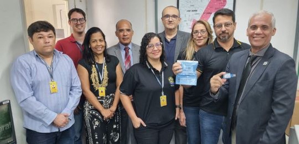 Diretor-geral, juiz, promotor e equipe da 7 zona eleitoral durante a gerao de mdia
 (Divulgao)