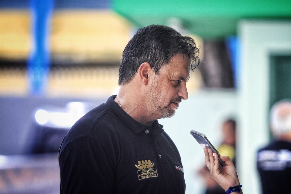 Presidente do Sindicato de Policiais Civis de Pernambuco, ureo Cisneiros. (Foto: Romulo Chico/ Esp DP Foto)