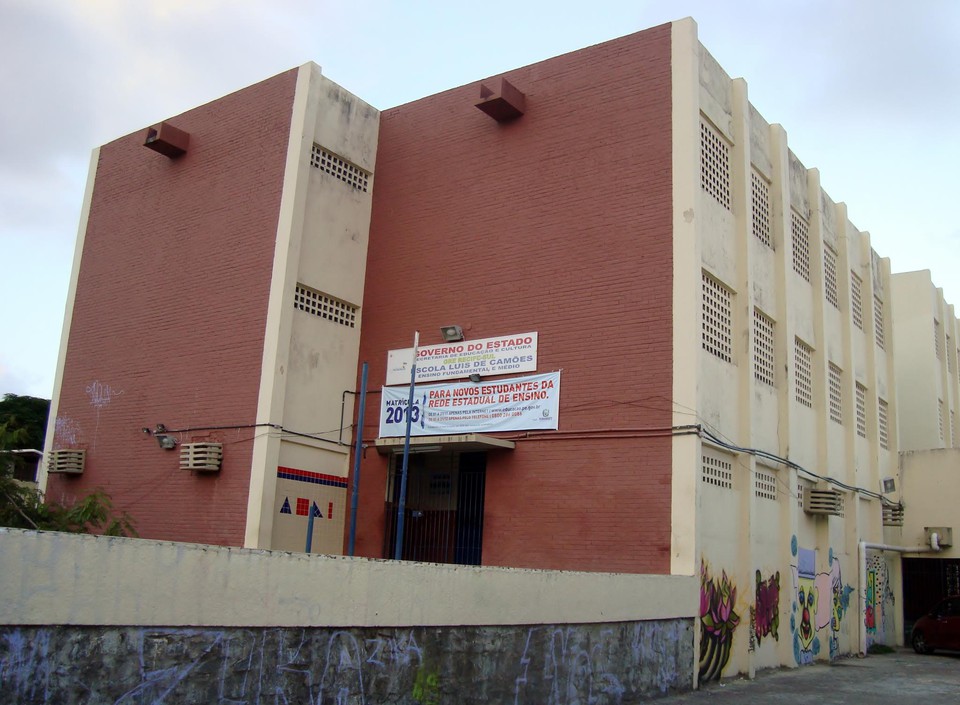 O caso aconteceu na Escola Estadual Luis de Cames, em Braslia Teimosa, na Zona Sul do Recife  (Foto: Arquivo)