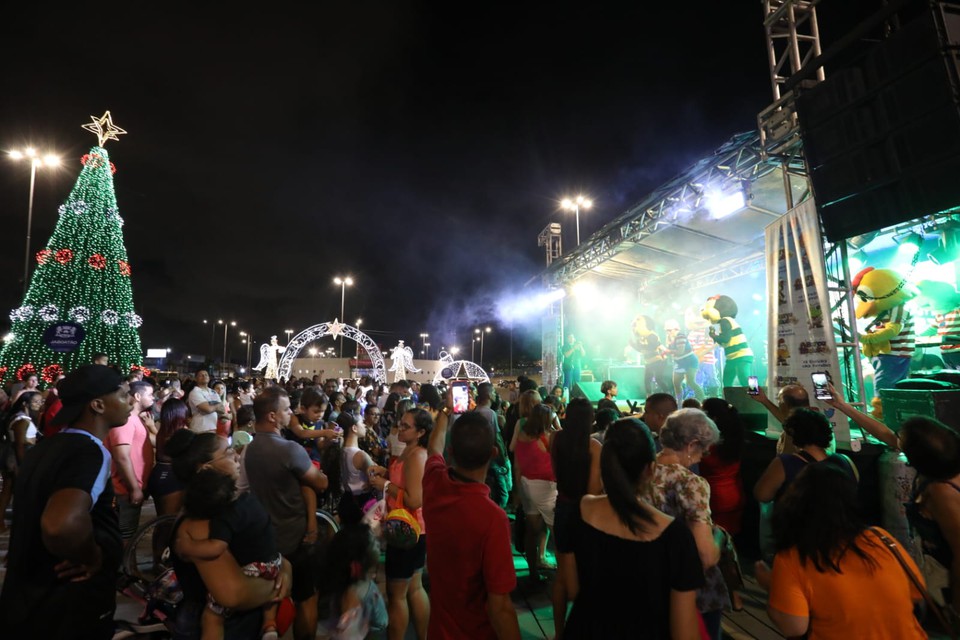As programaes natalinas vo acontecer no Grande Recife ao longo da semana. (Fotos: Chico Bezerra/PJG)
