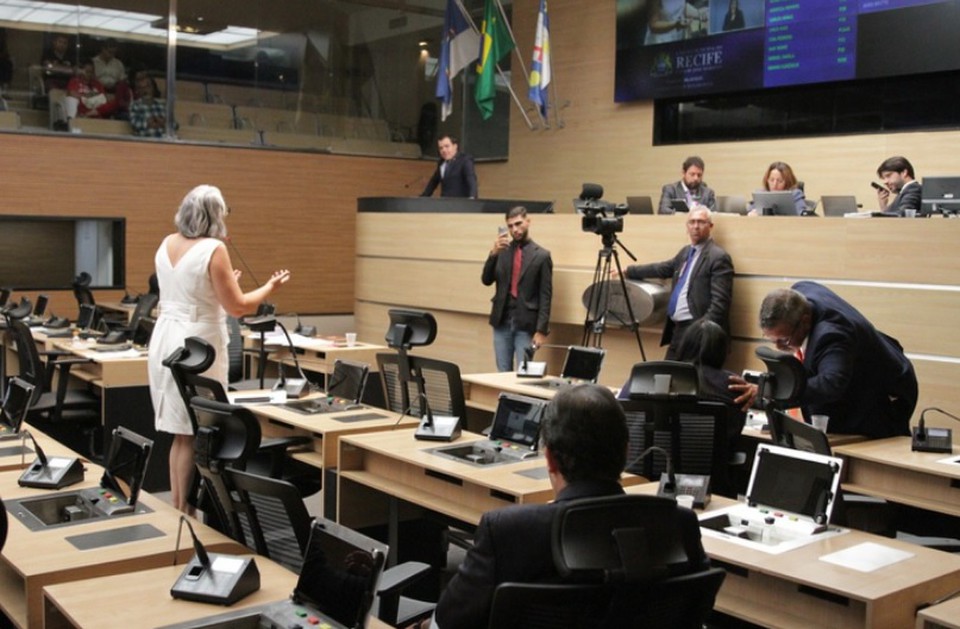 Vereadores aprovaram propsota para distribuir remdio  base de cannabis medicinal  (Foto: cmara Municipal do Recife )