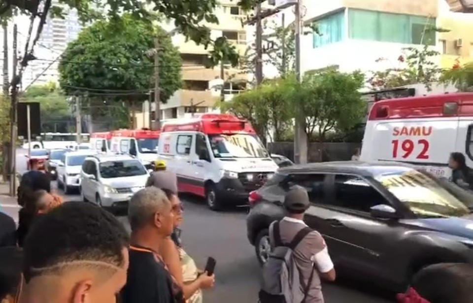 O Samu Metropolitano Recife informou que foi acionado s 15h38 para atender uma ocorrncia de queda de nvel (Foto: Reproduo/Instagram)