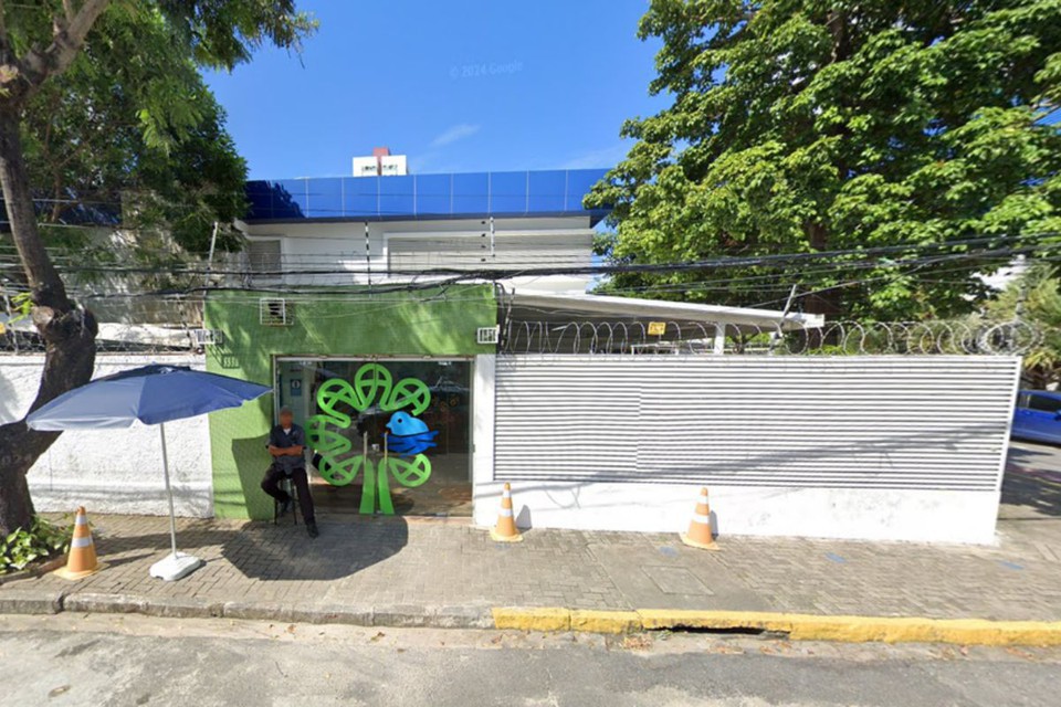 Escola fica na Zona Norte do Recife  (Foto: Arquivo)