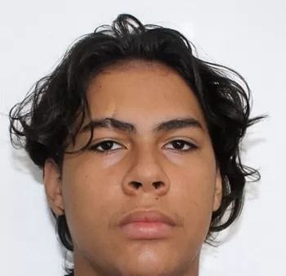 A vtima foi identificada como Gabriel de Oliveira Veloso, de 17 anos  (Foto: Reproduo/Redes Sociais )