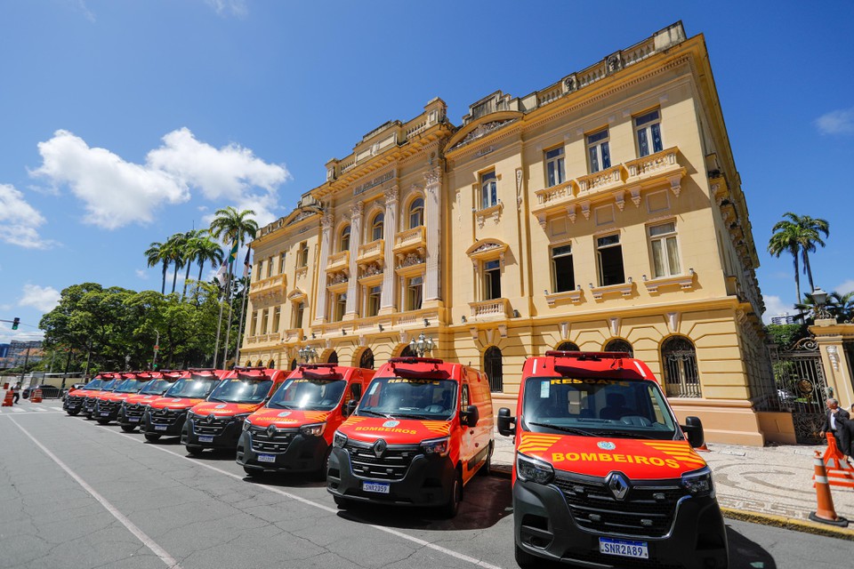 Outras seis viaturas foram entregues no ms julho e a previso  que mais duas estejam nas ruas at o ms de maro (Foto: Miva Filho/Secom)