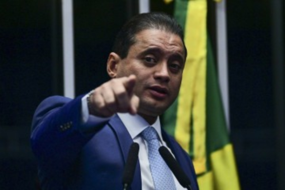 Weverton justificou o adiamento da votao do projeto de lei por querer formar um consenso sem a influncia do processo eleitoral de outubro (Crdito: Pedro Frana/Agncia Senado)