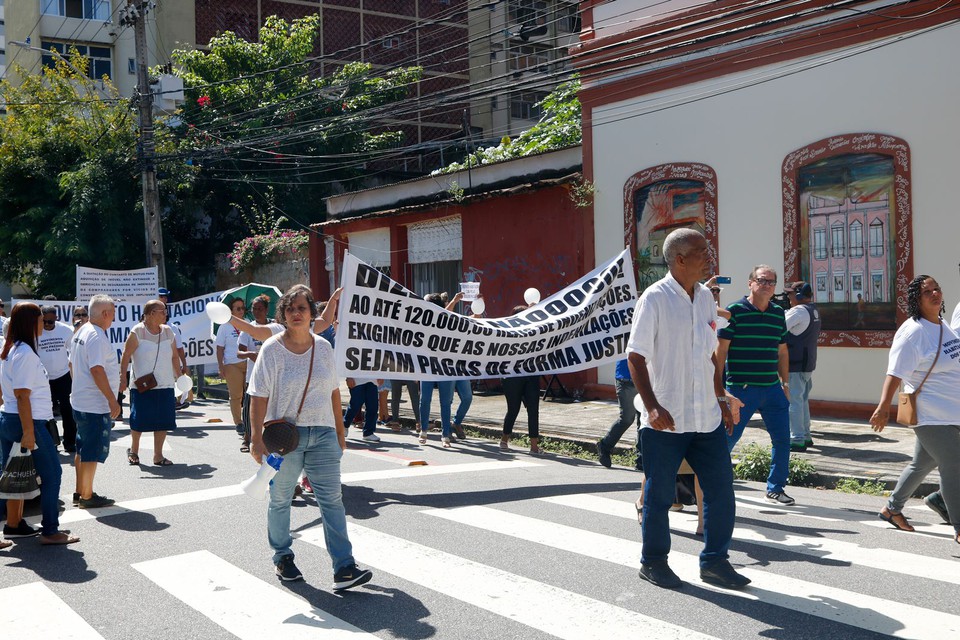 Os proprietrios dos imveis criticam o valor anunciado para as indenizaes, que podem chegar a  R$ 120 mil. (Foto: Marina Torres/DP Foto)